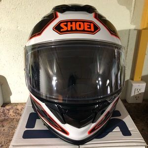 Motorcycle helmet